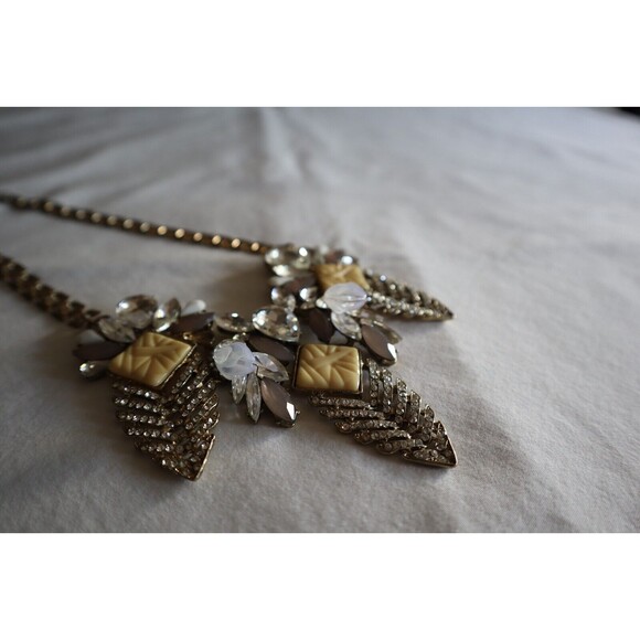 Statement Chunky Lucite Crystal Necklace Art Deco Gold Tone Feather Pinecone 18" - Picture 12 of 12